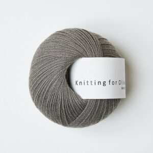 Knitting_for_olive_merino_grayish_brown
