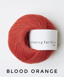 Knitting_for_olive_merino_Blood_Orange