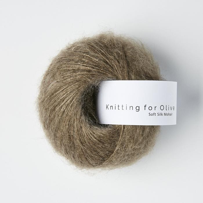 Knitting_for_olive_softsilkmohair_hasselnod_hazel